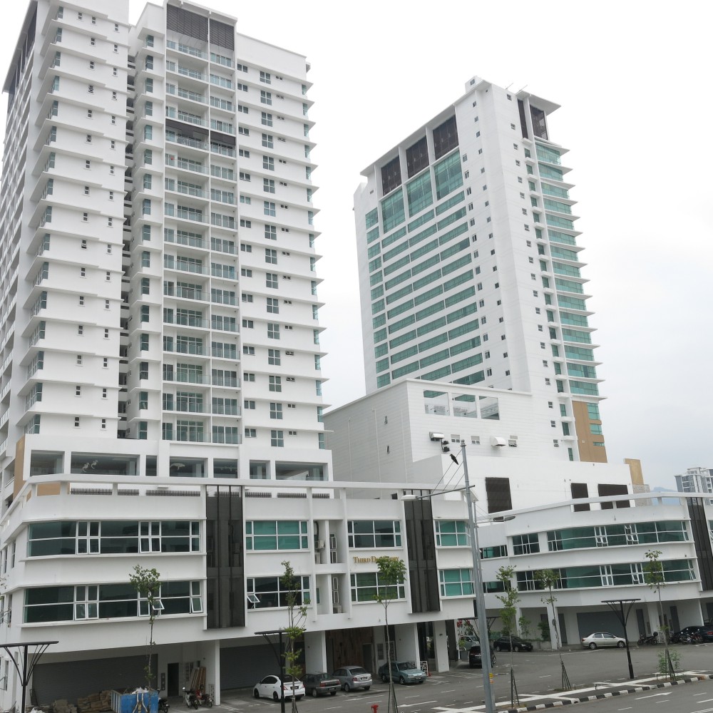 Livingston Tower Harta Intan